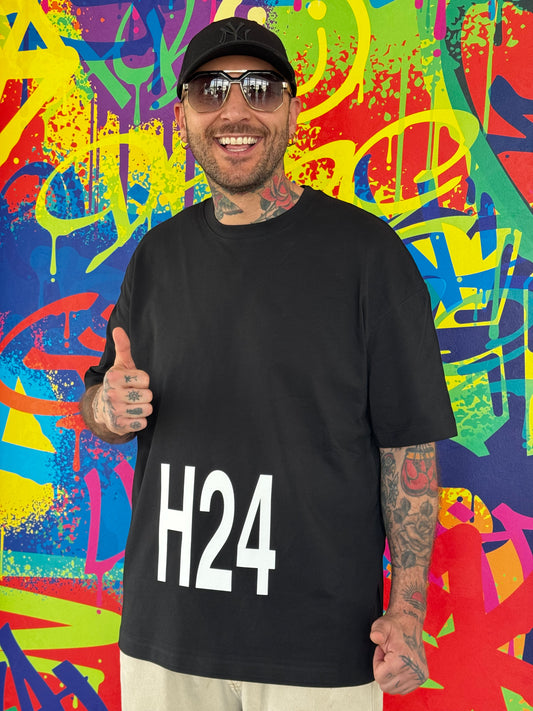 H24 (t-shirt oversize fino alla 3xl….4xl,5xl vestibilita regular) Amazon in confronto a me fa o part time!!