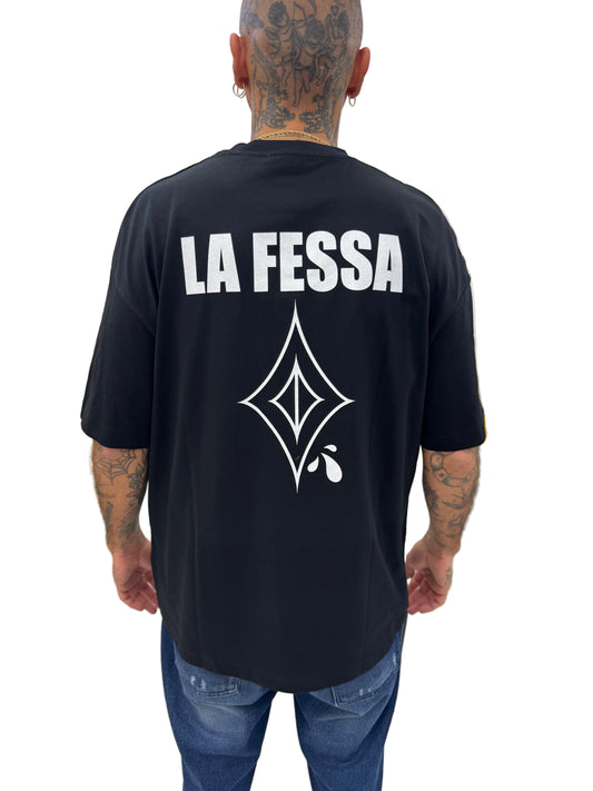 SUA MAESTA 'LA FESSA' over